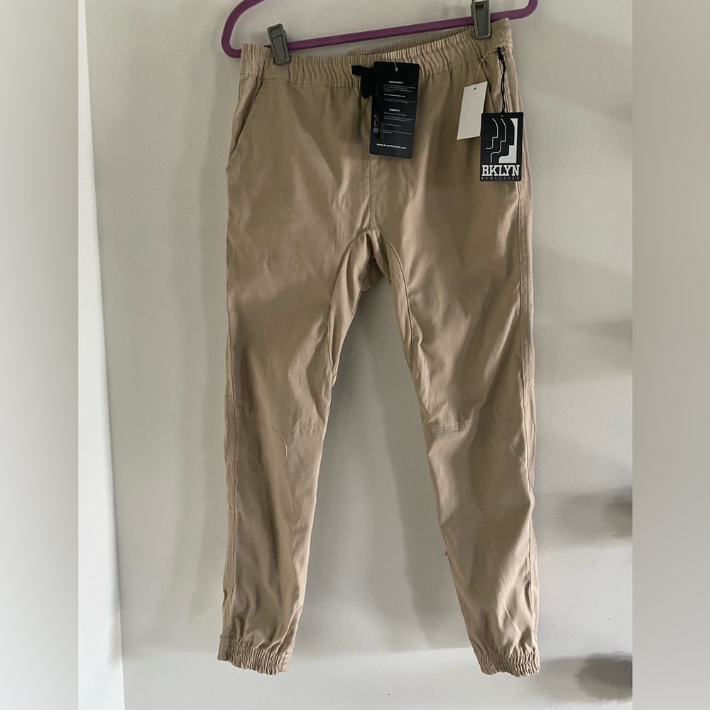 NWT stretch men’s khakis